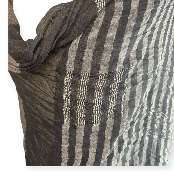 PASHMINA Black & Gray Striped - Picture 4 of 5
